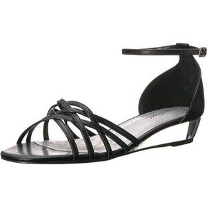 Easy Street Tarrah Faux Leather Crossover Wedge Sandals Black NEW 5.5 M Open Toe